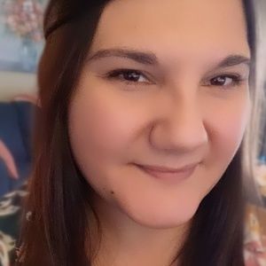 Meet your Posher, Corinne